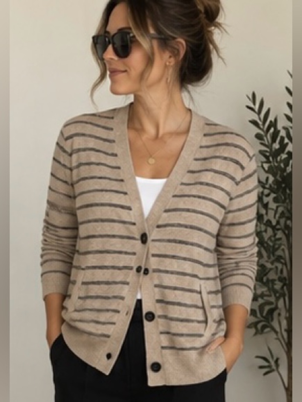 Gap Striped Cotton Cardigan Sweater Beige Tan Black Button Front M